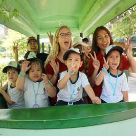 KINDY CITIZENS AT “ANIMAL WORLD”