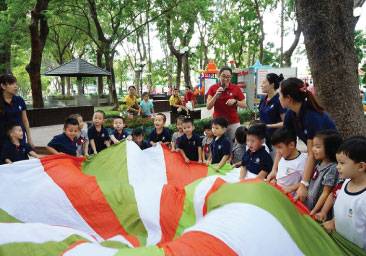 kindy-city-tre-van-dong-co-the-khoe-vui
