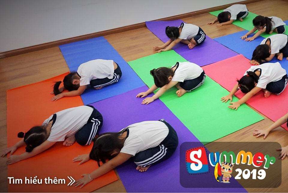 be tap yoga tai thanh pho tuoi tho hinh 01
