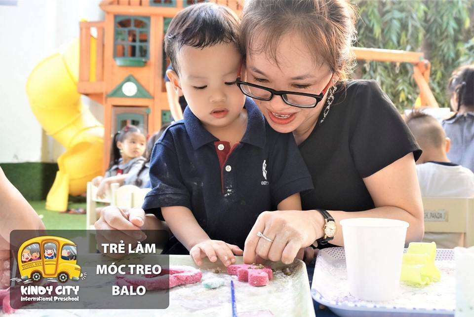 chiec moc treo gio day sang tao cua cu dan thanh pho tuoi tho hinh 01