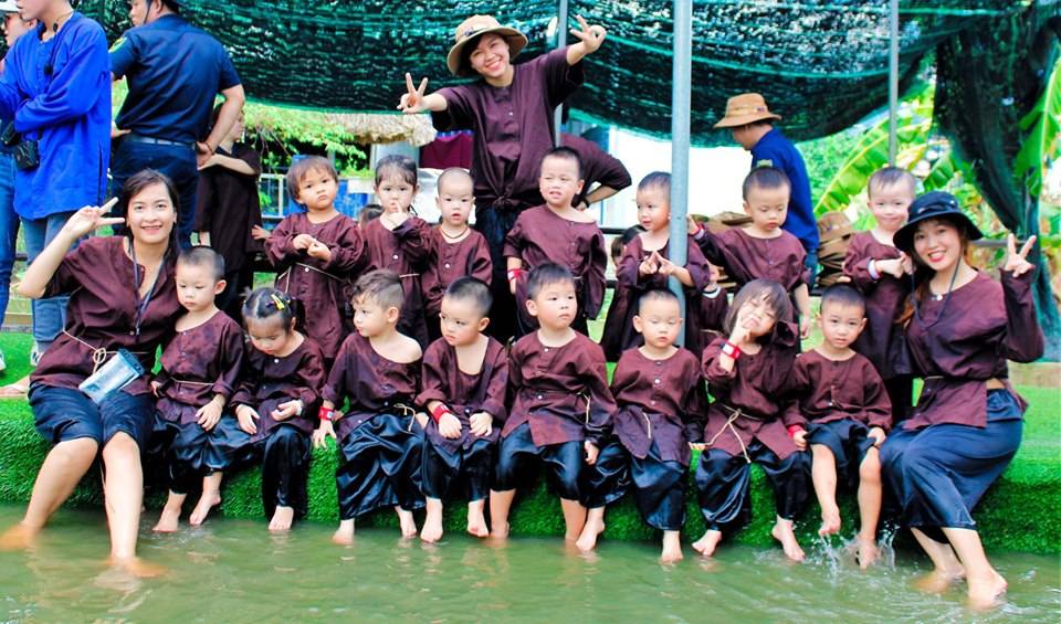 truong-mam-non-quoc-te-nguoi-me-thu-hai-lop-panda-phan-xich-long truong-mam-non-quoc-te-nguoi-me-thu-hai-lop-panda-phan-xich-long