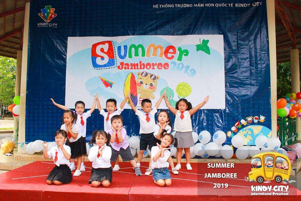truong-mam-non-quoc-te-hoc-sinh-co-so-nguyen-duy-duong-choi-het-minh-tai-summer-jamboree-2019 truong-mam-non-quoc-te-hoc-sinh-co-so-nguyen-duy-duong-choi-het-minh-tai-summer-jamboree-2019