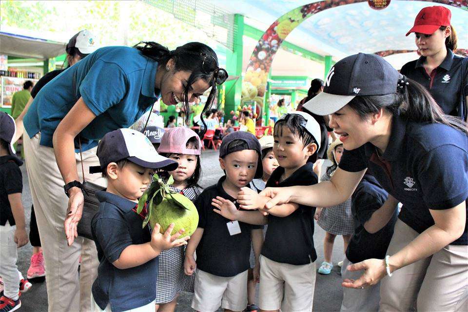 Trẻ Kindy City tham gia hoạt động dã ngoại 