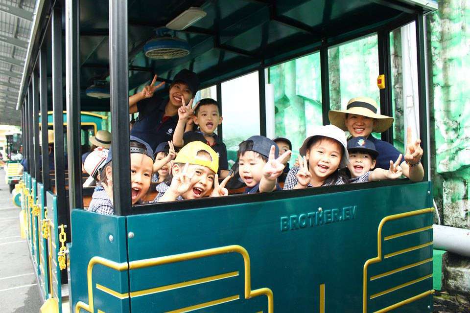 Trẻ Kindy City tham gia hoạt động dã ngoại 