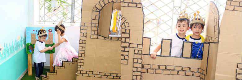 Trẻ đóng kịch giải cứu công chúa tại Kindy City