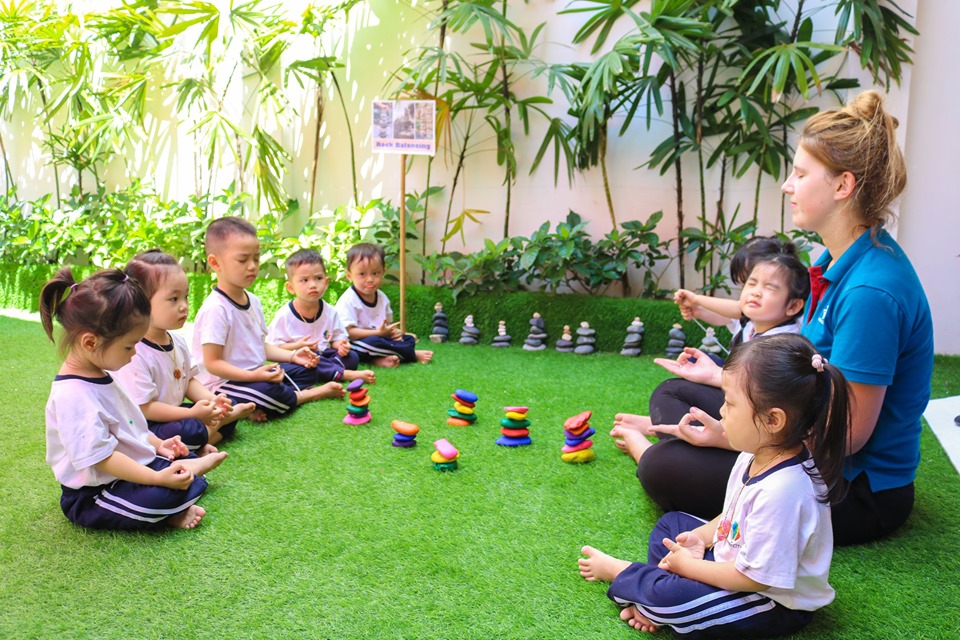 Hơn 70 hoạt động Học qua chơi (Learn through play)