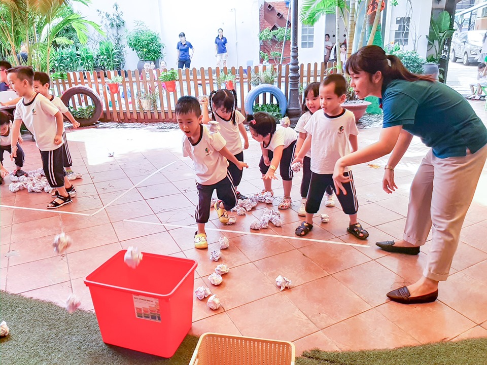 Trò chơi vận động bảo vệ môi trường