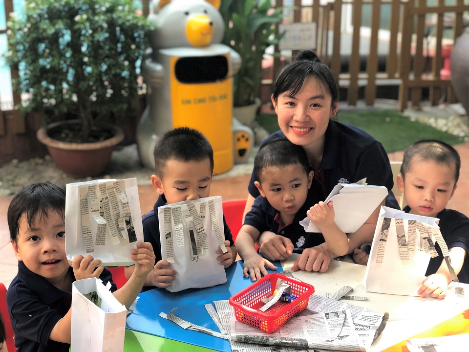 Bé tìm hiểu chuỗi hoạt động "Going Green with 3Rs”