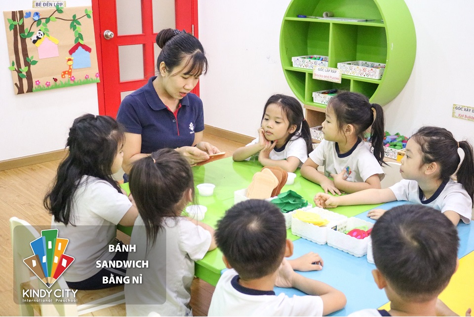 Bánh mì Sanwich bằng nỉ Bánh mì Sanwich bằng nỉ