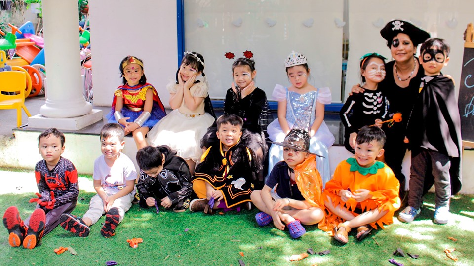 Những "Mụ Phù Thủy" được trẻ em yêu quý Những "Mụ Phù Thủy" được trẻ em yêu quý