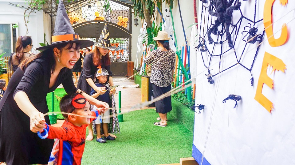 Những "Mụ Phù Thủy" được trẻ em yêu quý Những "Mụ Phù Thủy" được trẻ em yêu quý
