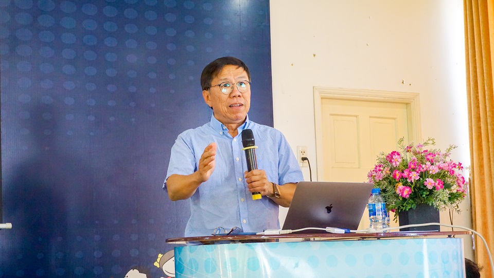 Tiến sĩ Thái Duy Bảo - đại diện lãnh đạo nhà trường