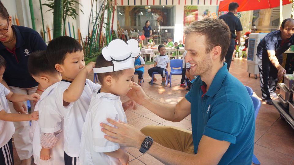 khu vực "Baker Dress Up Race"