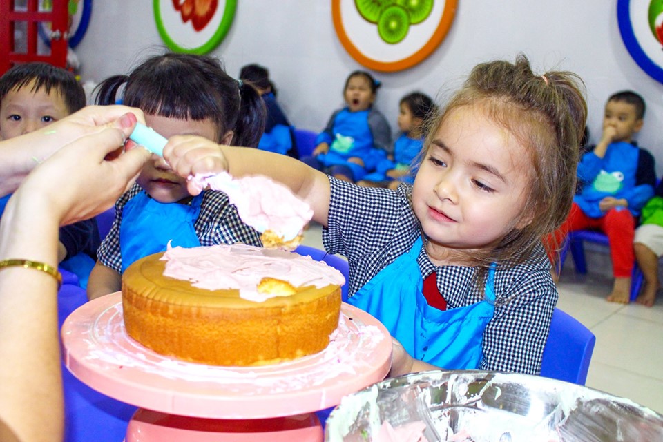 Ước mơ từ làm bánh kem của bé đã thành hiện thực Ước mơ từ làm bánh kem của bé đã thành hiện thực