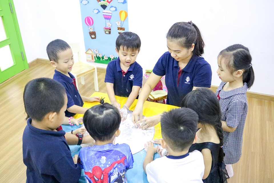 Đánh thức các giác quan và sự sáng tạo của trẻ