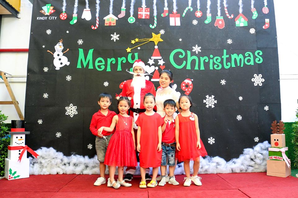Bà già NOEL tại trường Mầm non Quốc tế Kindy City Gò Dầu Bà già NOEL tại Kindy City Gò Dầu