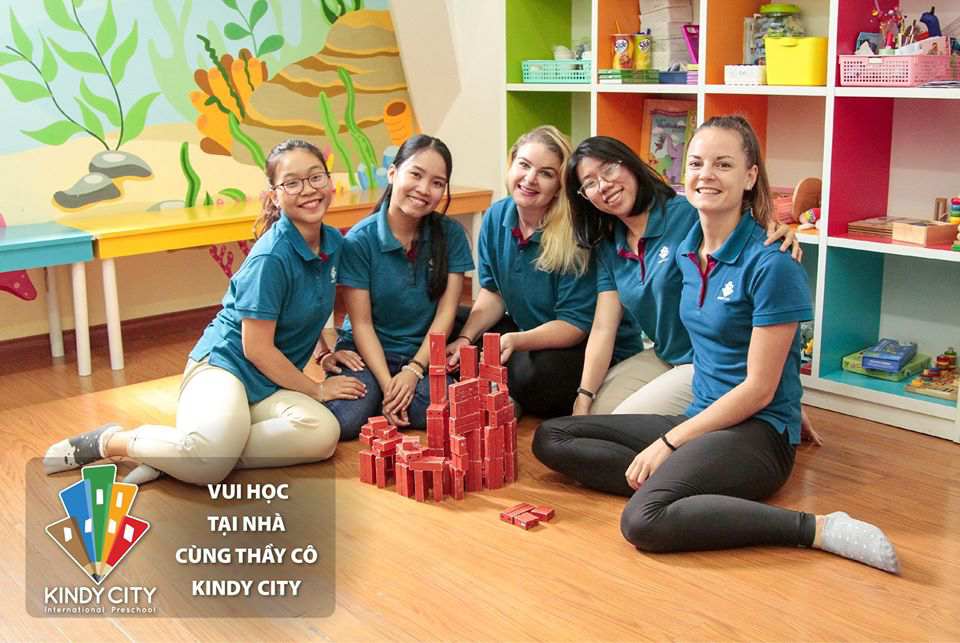 Cùng thầy cô Kindy City vui học tại nhà