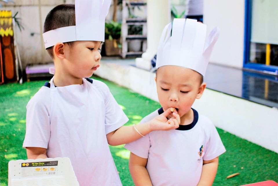 truong-mam-non-quoc-te-day-tre-ve-long-tot-qua-hanh-dong-chia-se
