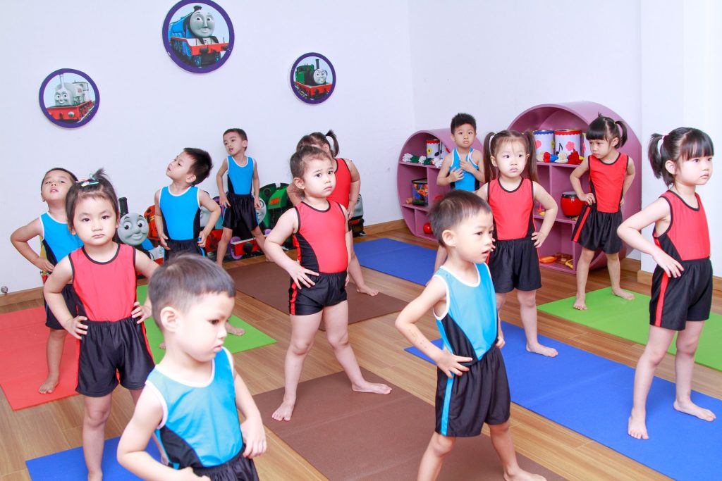 be-thich-thu-voi-bo-mon-aerobics
