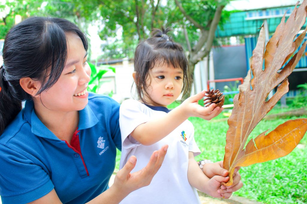 Little scientists exploring plants