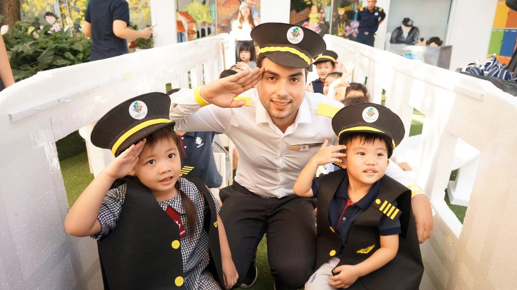Thầy cô KINDY CITY tôn trọng, khuyến khích trẻ cứ ước mơ và sáng tạo