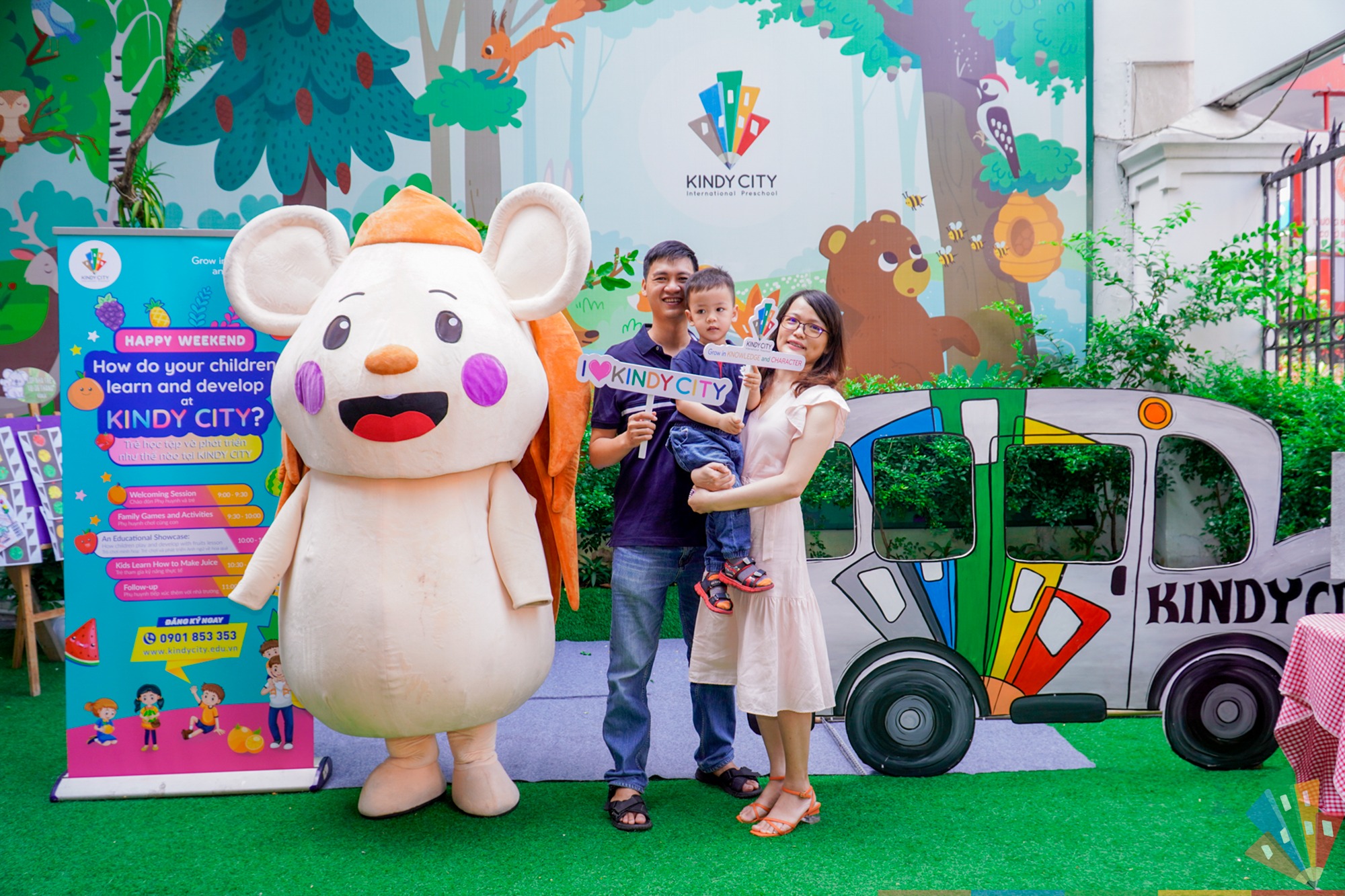 “HAPPY WEEKEND”: VẸN TRÒN, ẤM ÁP VÀ TRÀN NGẬP NHỮNG NỤ CƯỜI 