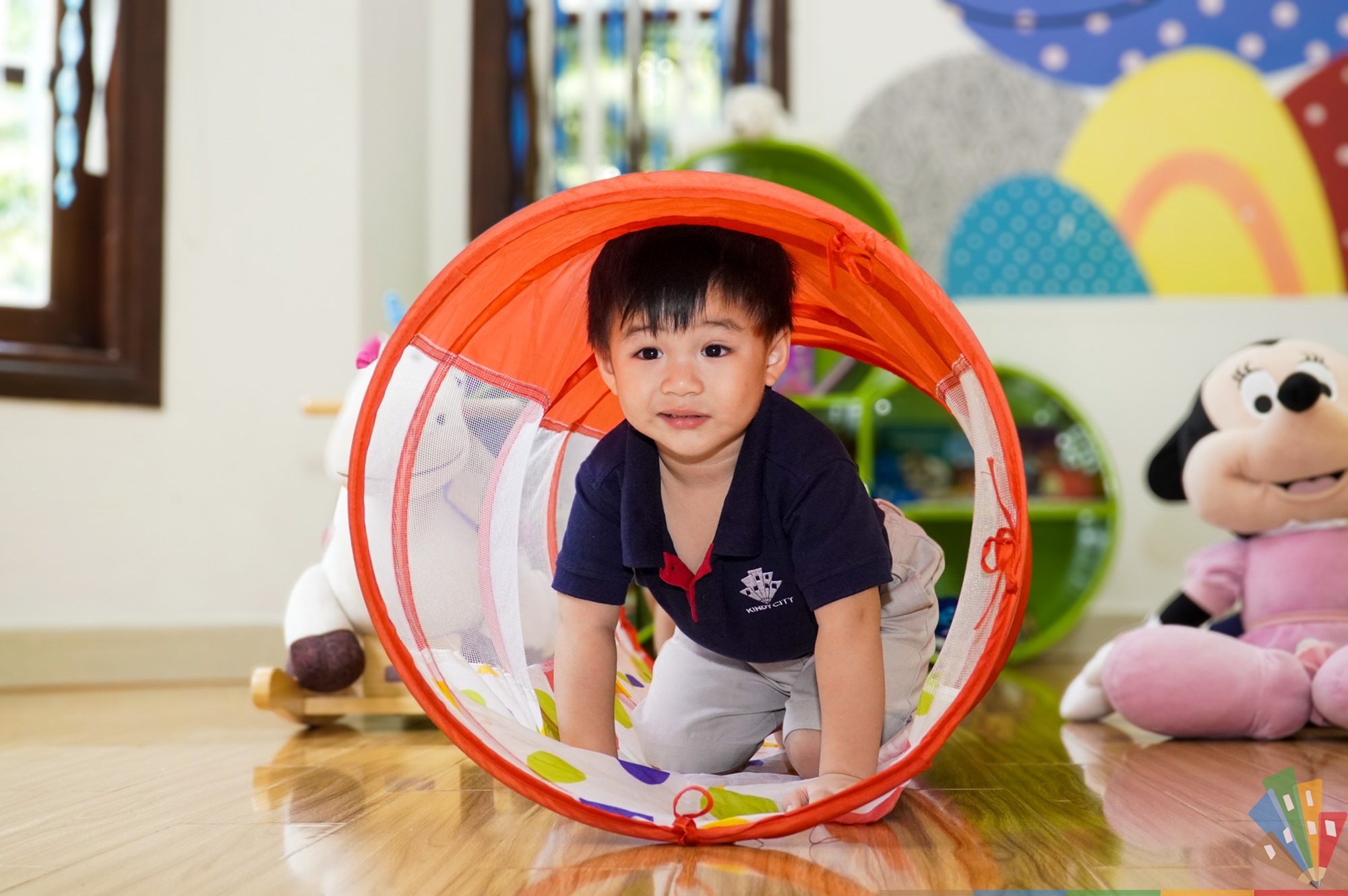 Chương trình học song ngữ được thiết kế khoa học, theo sát với năng lực tiếp thu của từng em